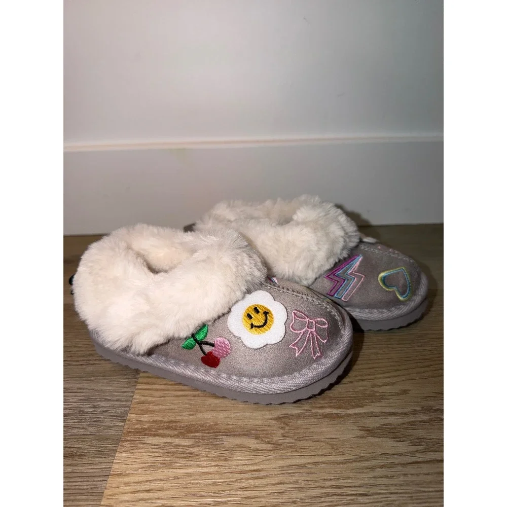 Girl slipper with faux fur trim 7/8